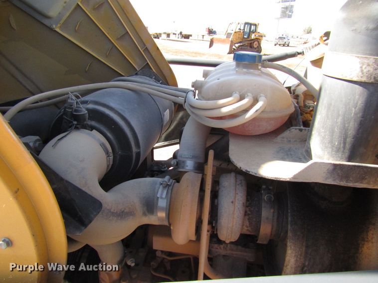 image for item DG0315 2010 John Deere 310J backhoe