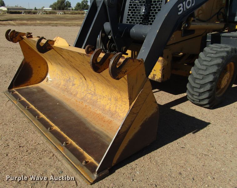 image for item DG0315 2010 John Deere 310J backhoe