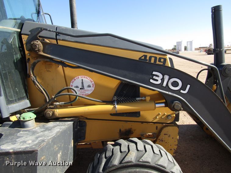 image for item DG0315 2010 John Deere 310J backhoe
