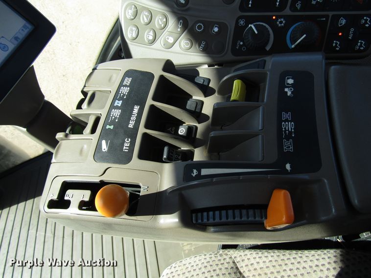 image for item DG0317 2014 John Deere 8235R MFWD tractor