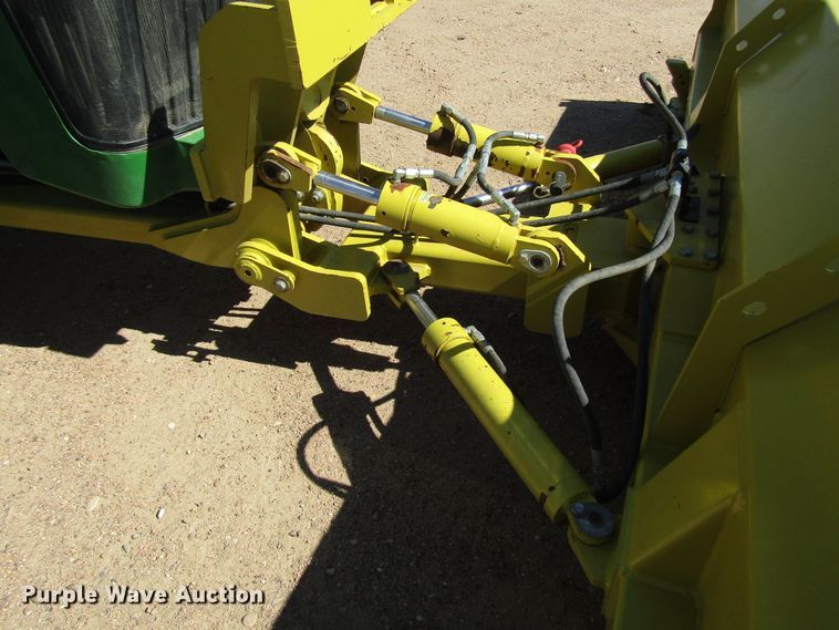 image for item DG0317 2014 John Deere 8235R MFWD tractor