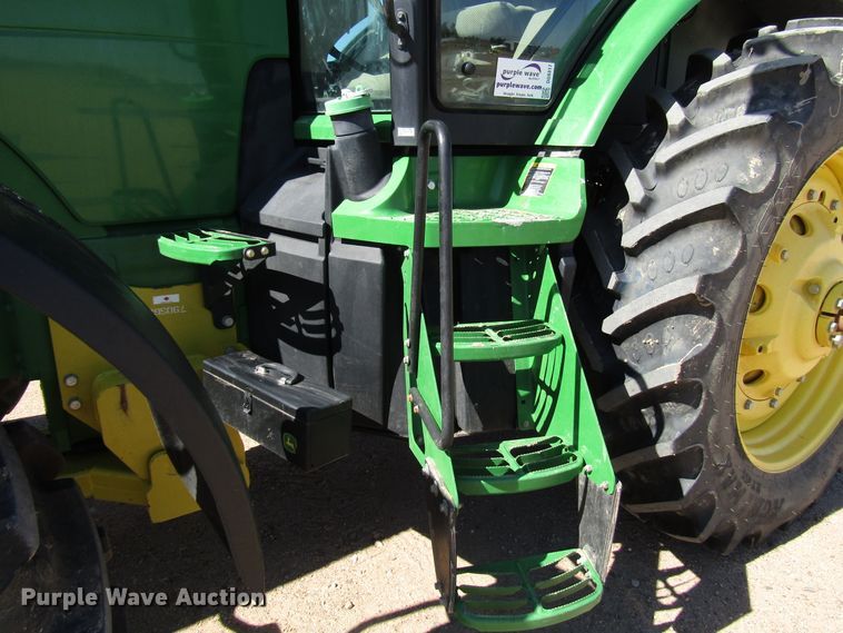 image for item DG0317 2014 John Deere 8235R MFWD tractor