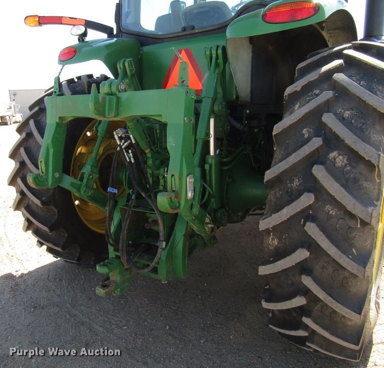 image for item DG0317 2014 John Deere 8235R MFWD tractor