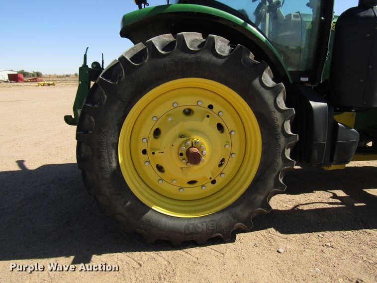 image for item DG0317 2014 John Deere 8235R MFWD tractor