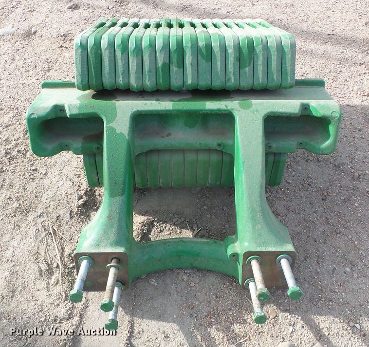 image for item DG0317 2014 John Deere 8235R MFWD tractor