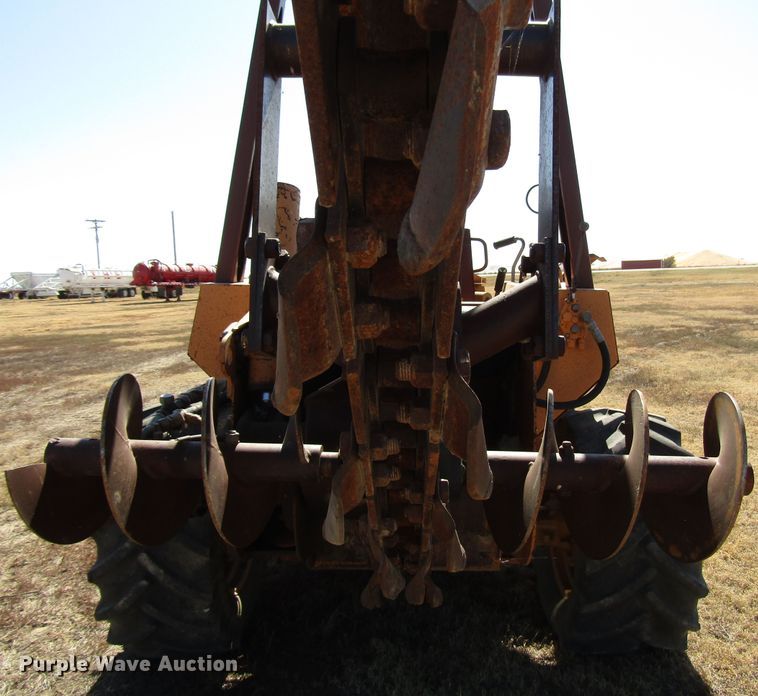 image for item DG0318 1993 Case 860 Turbo trencher