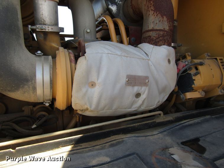 image for item DG0320 2002 Caterpillar 140H motor grader