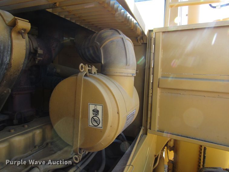 image for item DG0321 1983 Caterpillar 966D wheel loader