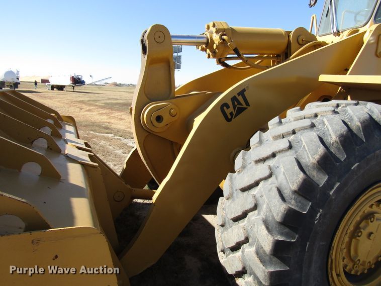 image for item DG0321 1983 Caterpillar 966D wheel loader