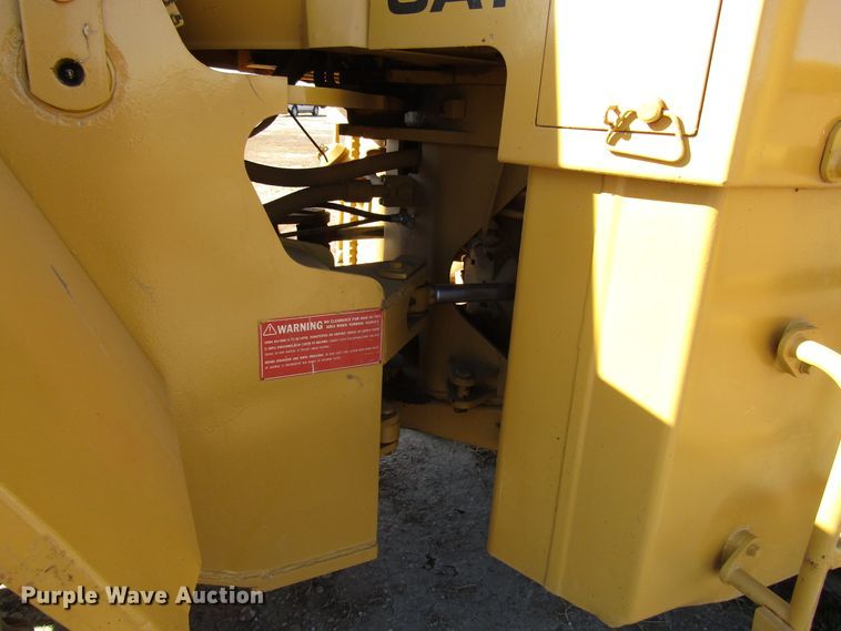 image for item DG0321 1983 Caterpillar 966D wheel loader