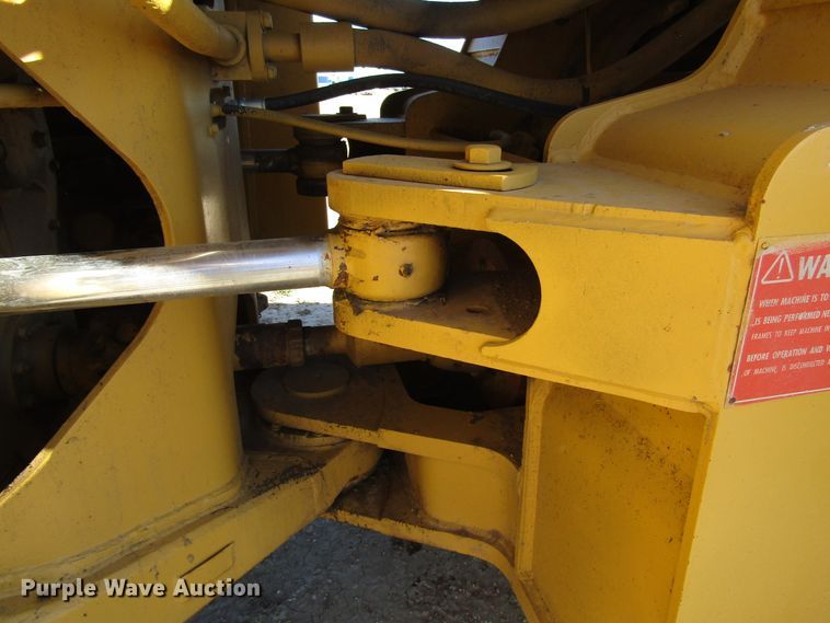 image for item DG0321 1983 Caterpillar 966D wheel loader