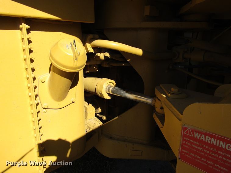 image for item DG0321 1983 Caterpillar 966D wheel loader