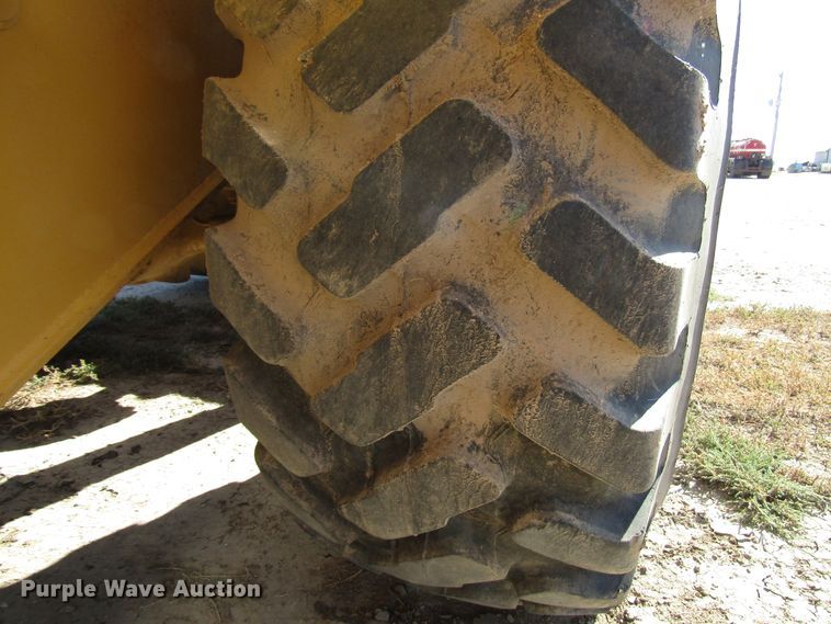 image for item DG0321 1983 Caterpillar 966D wheel loader