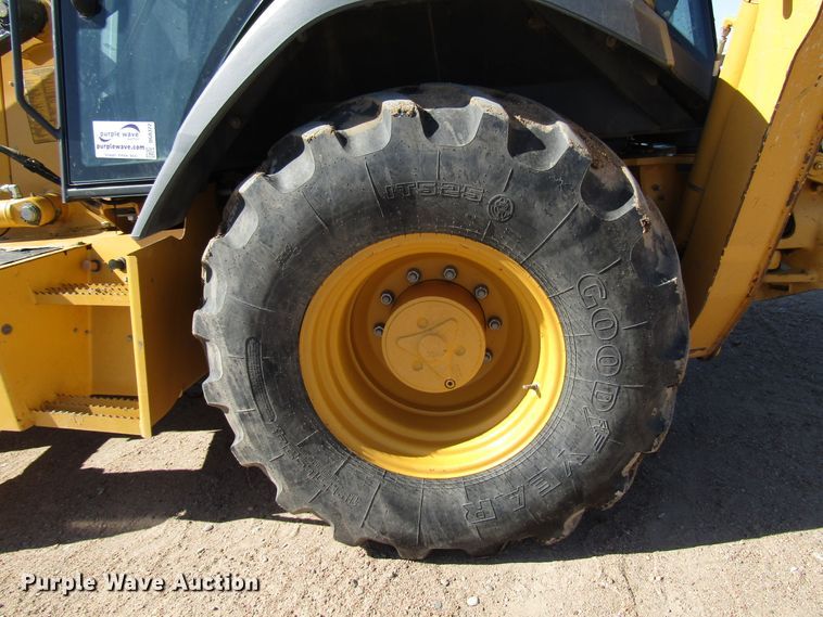 image for item DG0322 2014 John Deere 310SK backhoe