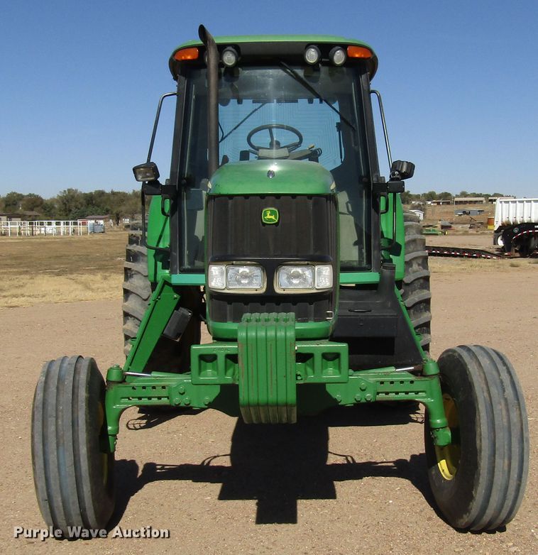 image for item DG0323 2004 John Deere 7320 tractor