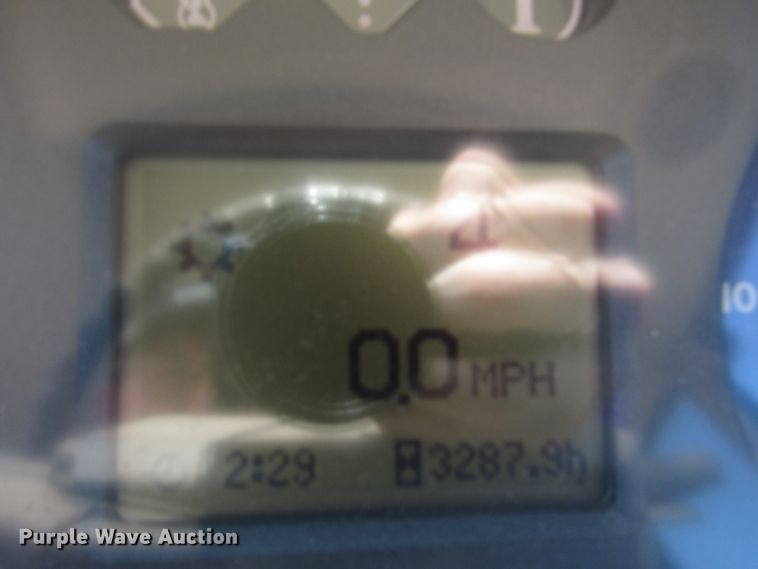 image for item DG0323 2004 John Deere 7320 tractor