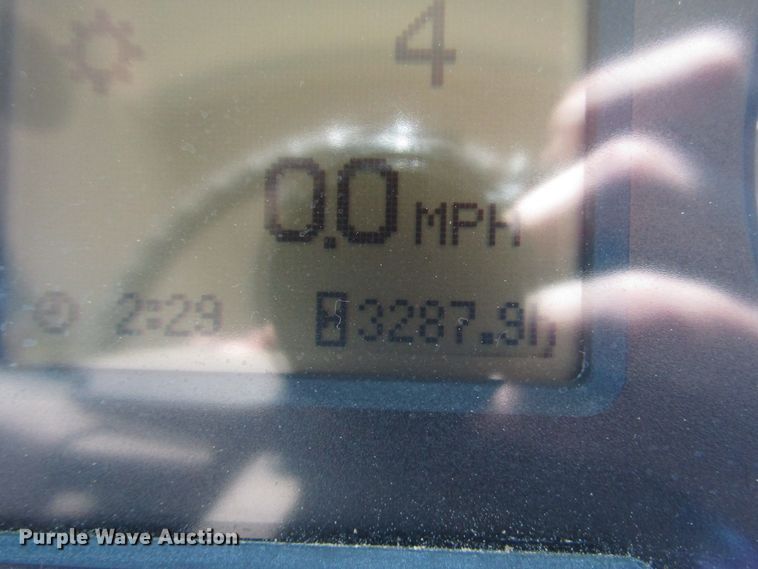 image for item DG0323 2004 John Deere 7320 tractor