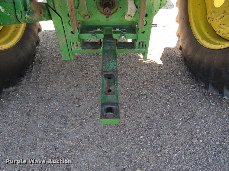 image for item DG0323 2004 John Deere 7320 tractor