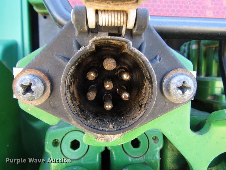 image for item DG0323 2004 John Deere 7320 tractor