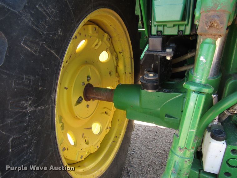 image for item DG0323 2004 John Deere 7320 tractor