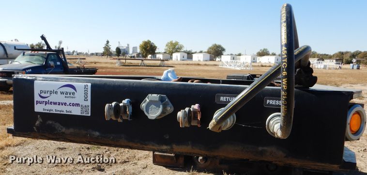 image for item DG0325 2016 XL Specialized XL110HDG lowboy equipment trailer