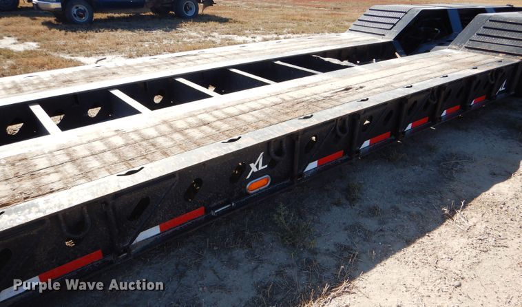 image for item DG0325 2016 XL Specialized XL110HDG lowboy equipment trailer