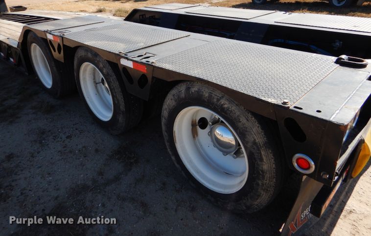 image for item DG0325 2016 XL Specialized XL110HDG lowboy equipment trailer