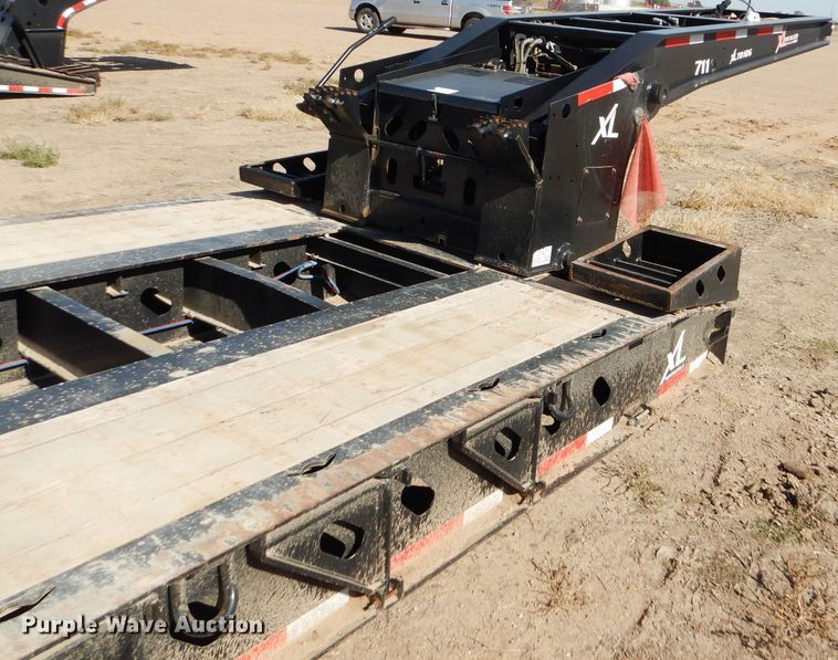 image for item DG0325 2016 XL Specialized XL110HDG lowboy equipment trailer