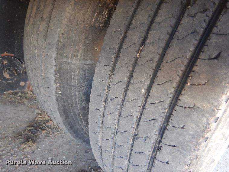 image for item DG0325 2016 XL Specialized XL110HDG lowboy equipment trailer