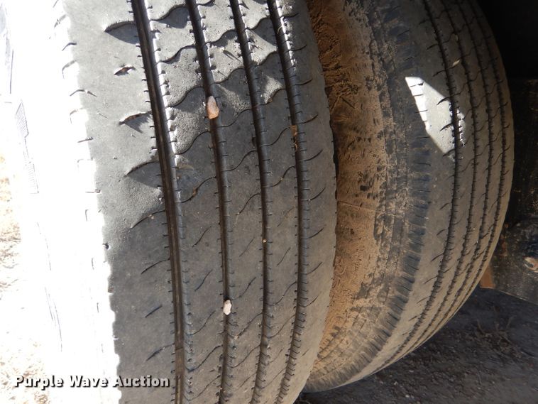 image for item DG0325 2016 XL Specialized XL110HDG lowboy equipment trailer