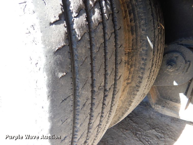 image for item DG0325 2016 XL Specialized XL110HDG lowboy equipment trailer