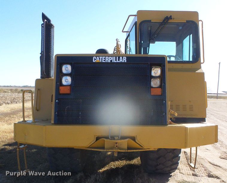 image for item DG0326 1995 Caterpillar 615C elevating scraper