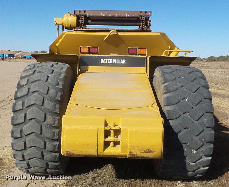 image for item DG0326 1995 Caterpillar 615C elevating scraper