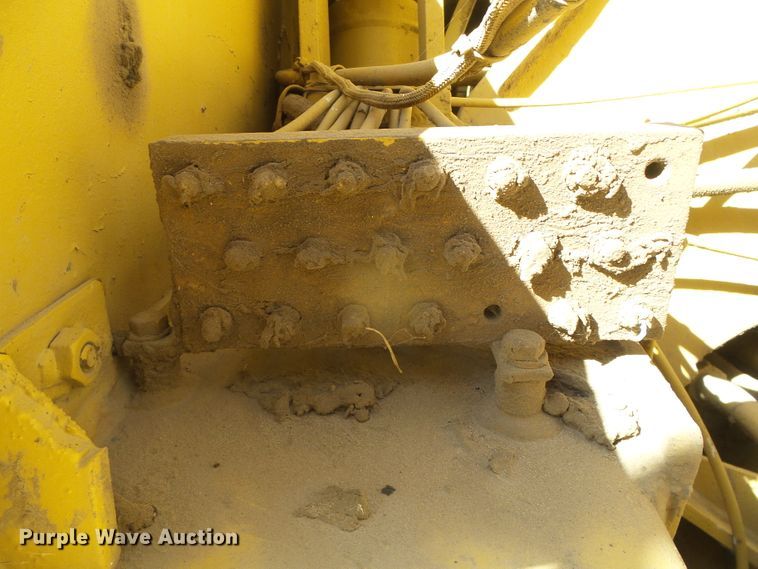 image for item DG0326 1995 Caterpillar 615C elevating scraper