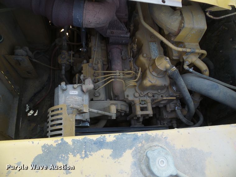 image for item DG0326 1995 Caterpillar 615C elevating scraper