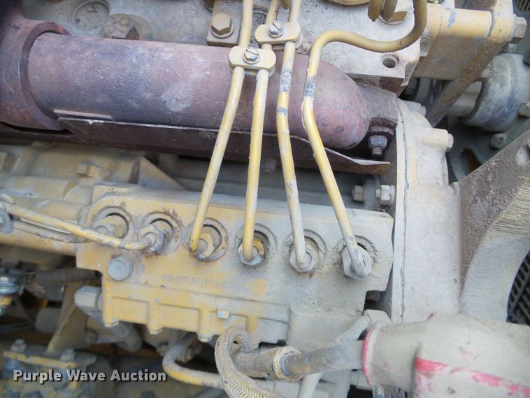 image for item DG0326 1995 Caterpillar 615C elevating scraper