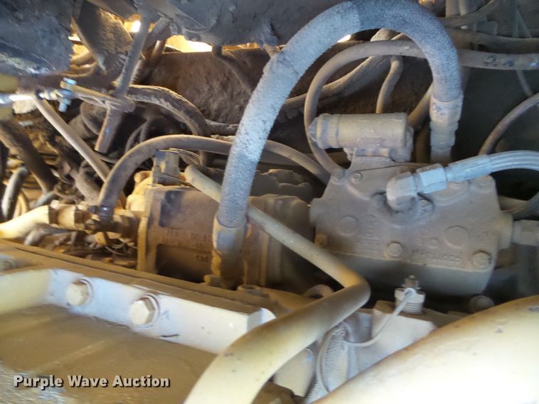 image for item DG0326 1995 Caterpillar 615C elevating scraper