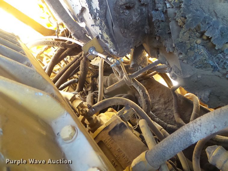 image for item DG0326 1995 Caterpillar 615C elevating scraper