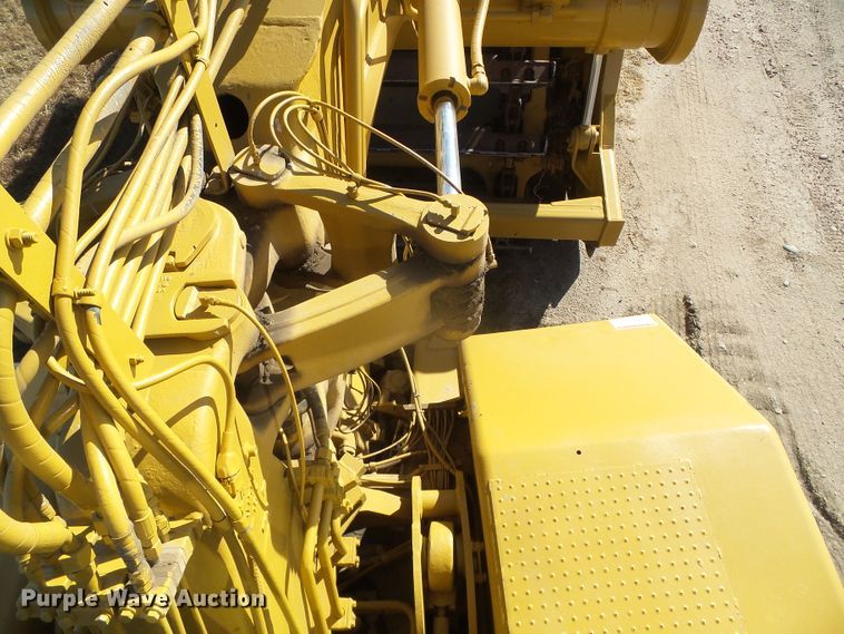 image for item DG0326 1995 Caterpillar 615C elevating scraper