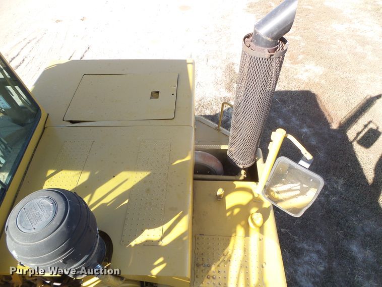 image for item DG0326 1995 Caterpillar 615C elevating scraper