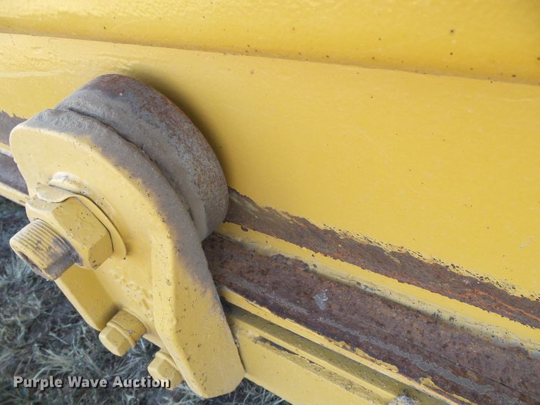 image for item DG0326 1995 Caterpillar 615C elevating scraper