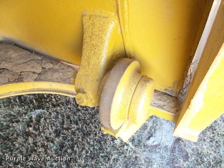 image for item DG0326 1995 Caterpillar 615C elevating scraper