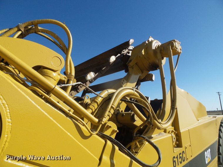 image for item DG0326 1995 Caterpillar 615C elevating scraper