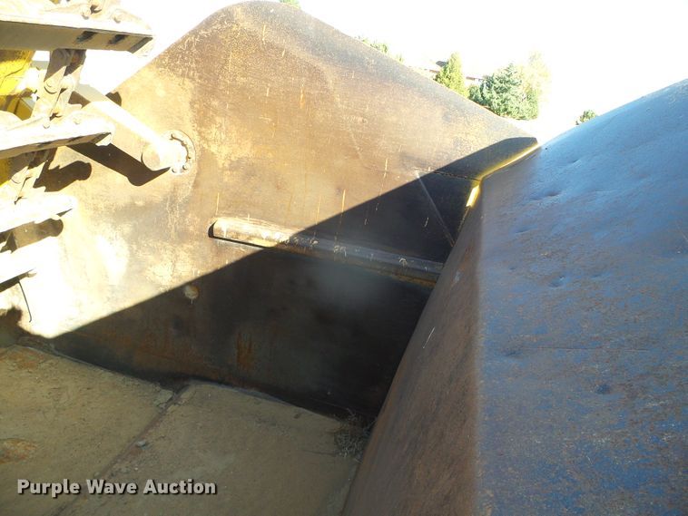 image for item DG0326 1995 Caterpillar 615C elevating scraper