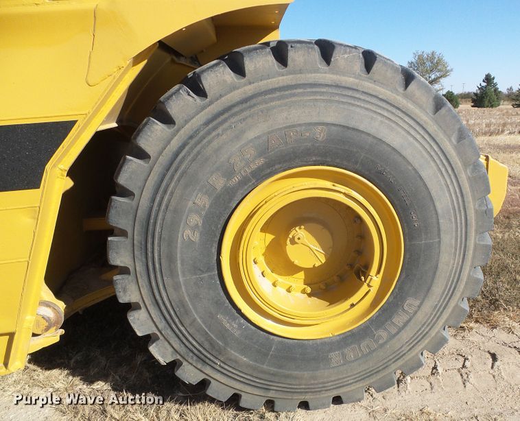 image for item DG0326 1995 Caterpillar 615C elevating scraper