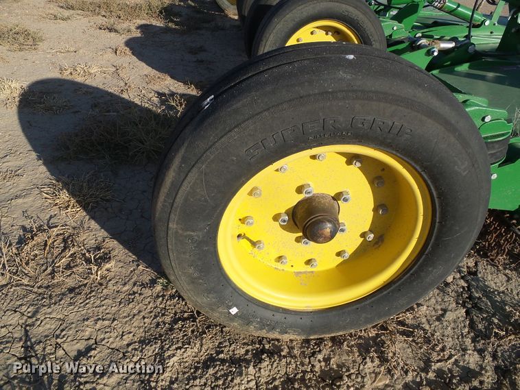 image for item DG0327 John Deere CX15 bat wing mower