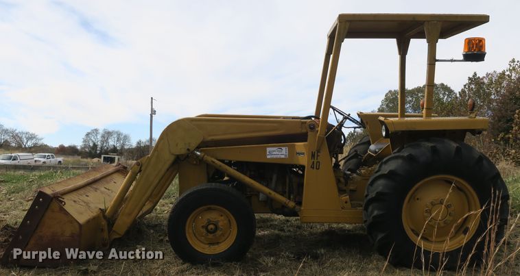 image for item DB10106 Massey-Ferguson MF40 tractor