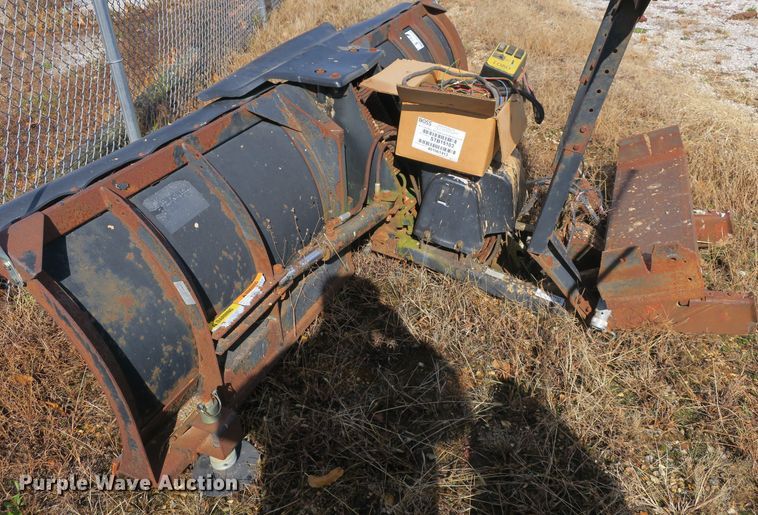 image for item DB10109 V-plow