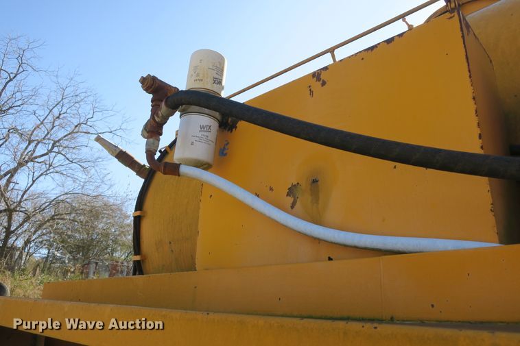 image for item DB10112 Floater Off-Road 4030 vacuum truck