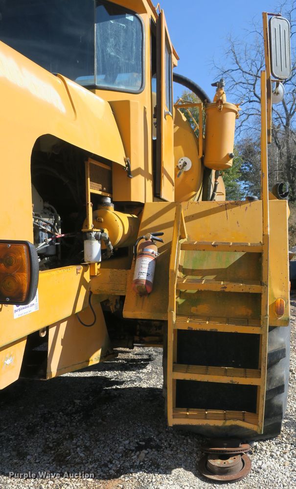 image for item DB10112 Floater Off-Road 4030 vacuum truck